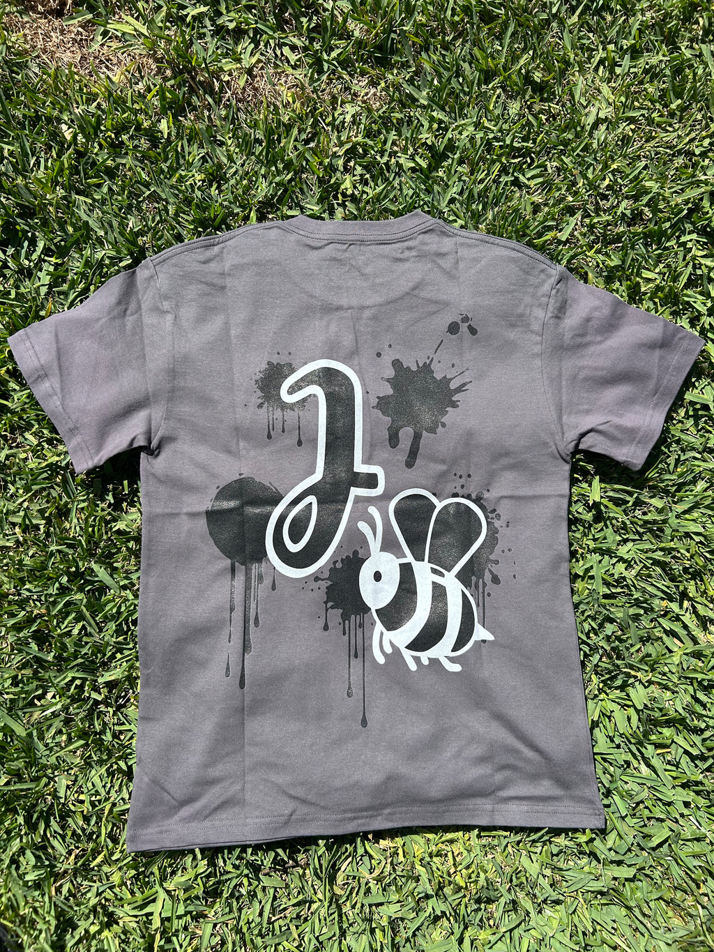 J🐝 2026 T-Shirt (3 colors)